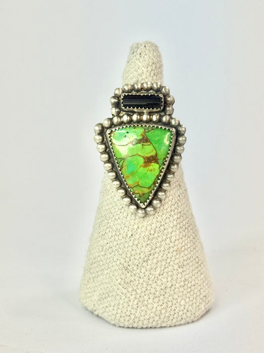 Green "Arrowhead" Turquoise Ring - Size 8.75